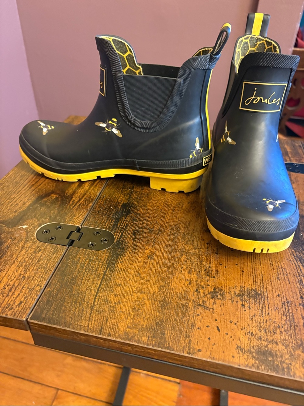 Joules Black and yellow “Wellibob” Bumblebee  size 5